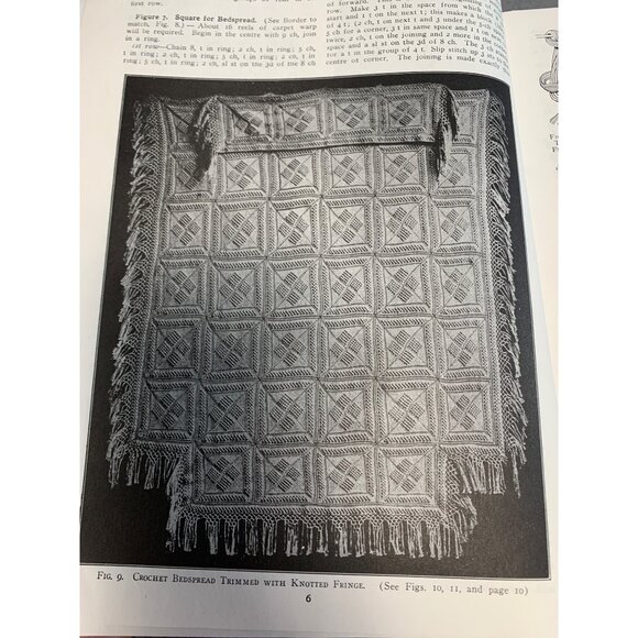 Vintage 1980 Crochet Bedspreads Pattern Book 48 pages - Picture 3 of 5